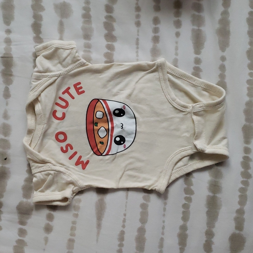 Box lunch onesie